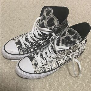 Monochrome Patterned High-Top Sneakers